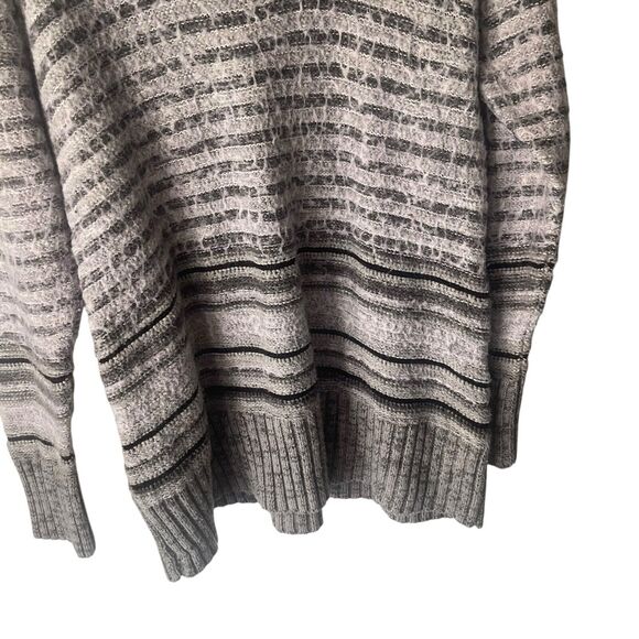 United States Sweaters Women's Size XL Cowl Neck Striped Gray Knit Cozy Sweater - Picture 3 of 7